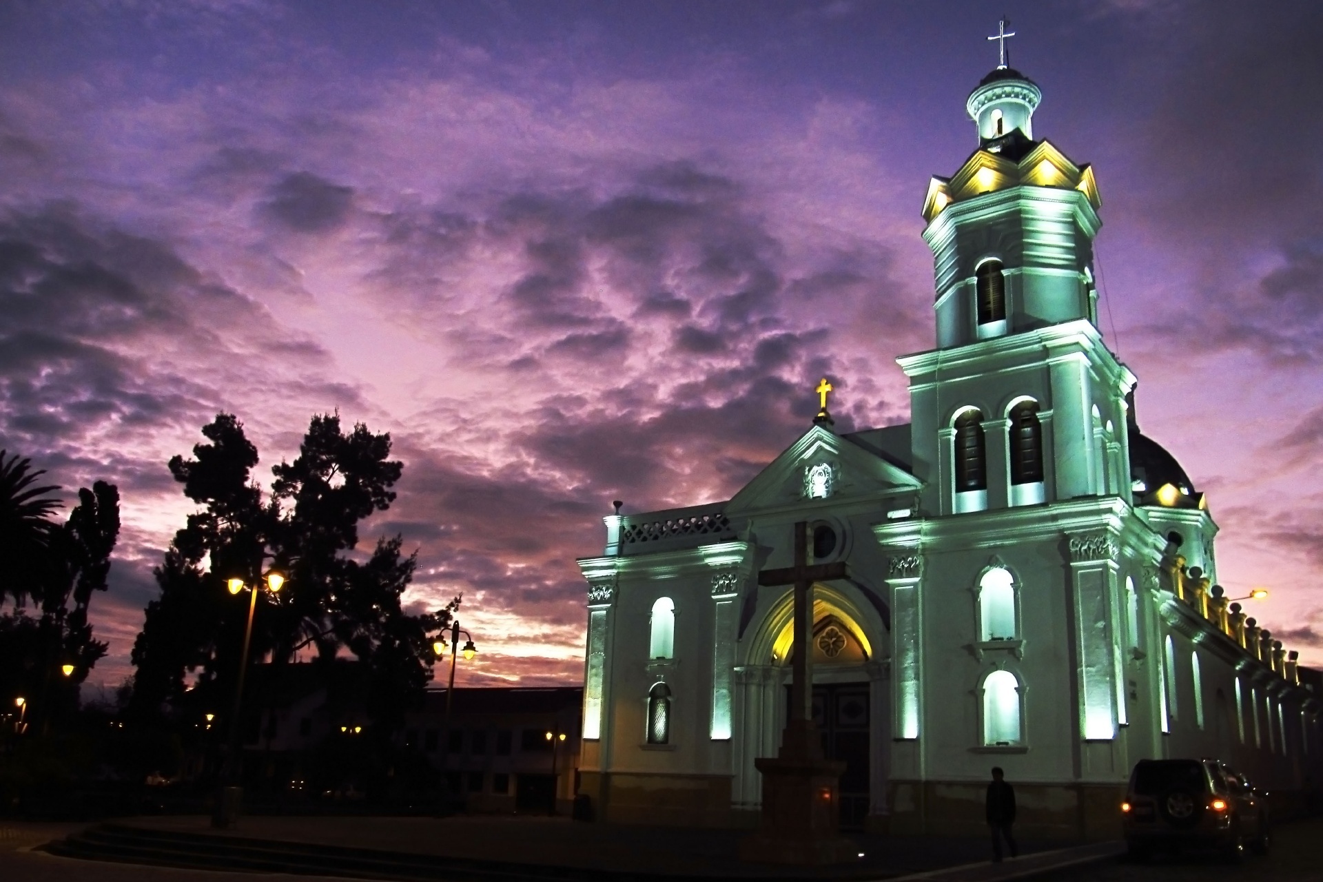 夕暮れのクエンカ　エクアドルの風景
